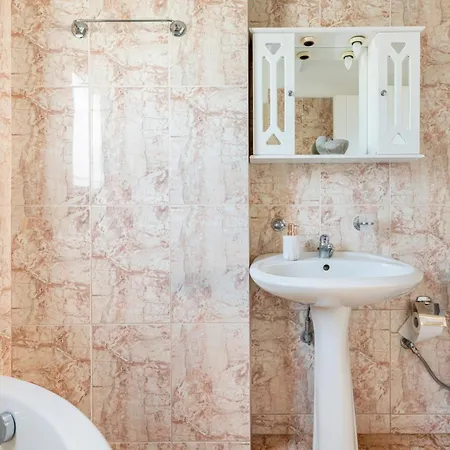 Villa Wonderful In Chania With Private Pool, Panoramic Sea Views & Spacious Interiors Ájosz Onúfriosz