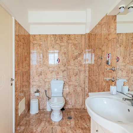 Wonderful In Chania With Private Pool, Panoramic Sea Views & Spacious Interiors Ájosz Onúfriosz