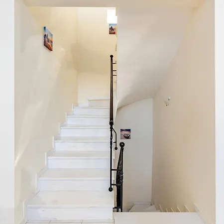Wonderful In Chania With Private Pool, Panoramic Sea Views & Spacious Interiors * Agios Onoufrios