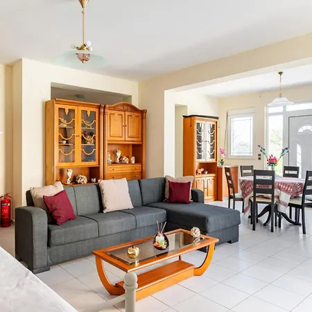 Wonderful In Chania With Private Pool, Panoramic Sea Views & Spacious Interiors *