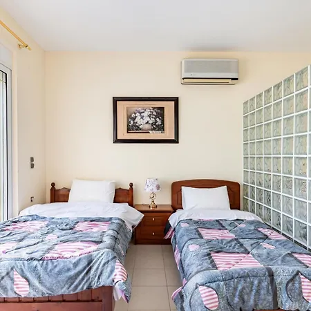 Wonderful In Chania With Private Pool, Panoramic Sea Views & Spacious Interiors Villa Agios Onoufrios