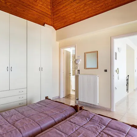 Wonderful In Chania With Private Pool, Panoramic Sea Views & Spacious Interiors Vila