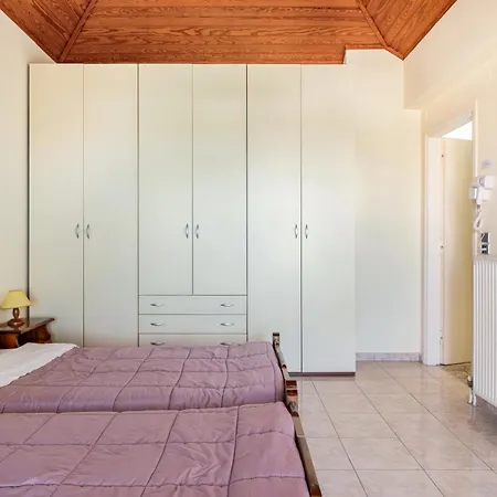 Vila Wonderful In Chania With Private Pool, Panoramic Sea Views & Spacious Interiors *